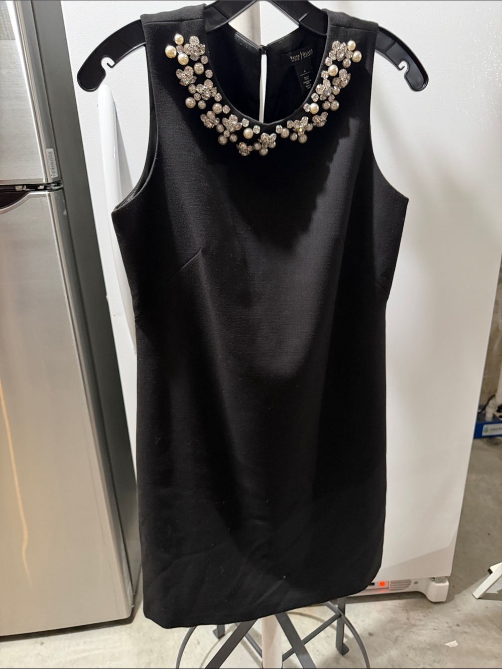 White House, Black market Sleeveless Jewel Collar Sheath Dress